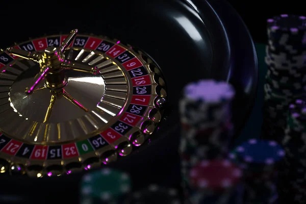 Free spin bonus round with multiplier display